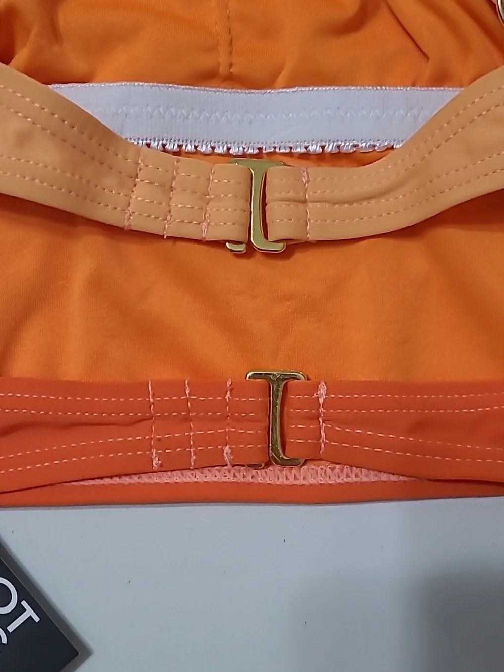 NWT New York & Company 3 Shades of Orange Colorblock Striped Bikini Top Size L